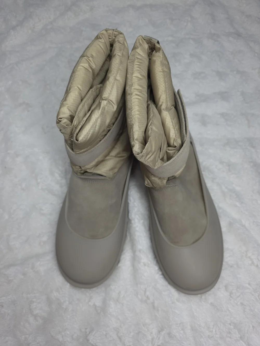 NWT Men's Puffer Winter Boots in Taupe